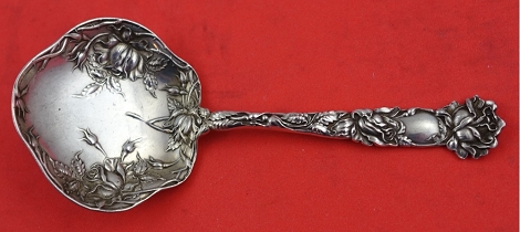 Nut Spoon fancy  not pierced  4 1/2